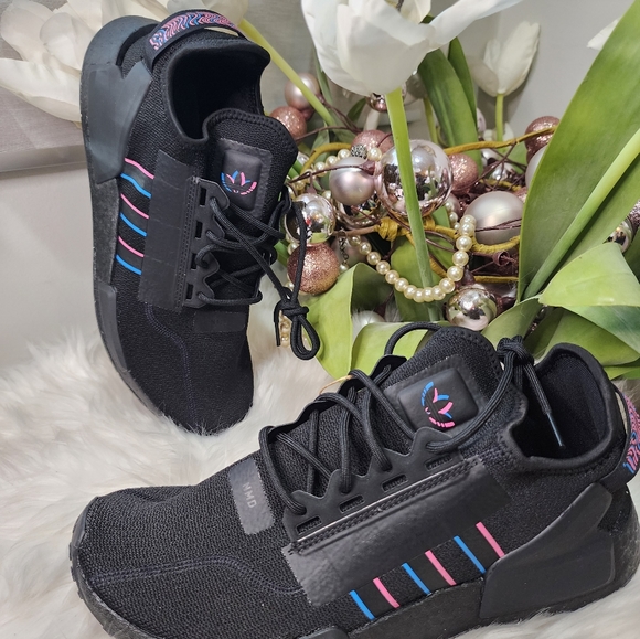 Adidas NMD_R1 V2 Mens SHOESSize10.5 new - Picture 4 of 11